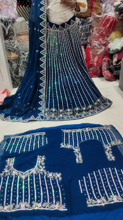 Lehenga azul secuencial