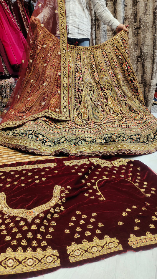 Lehenga nupcial en tonos granate y multicolor