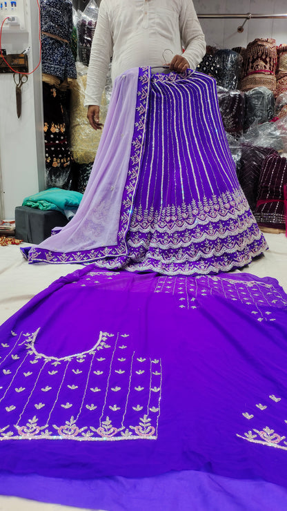 Lehenga de fiesta morada