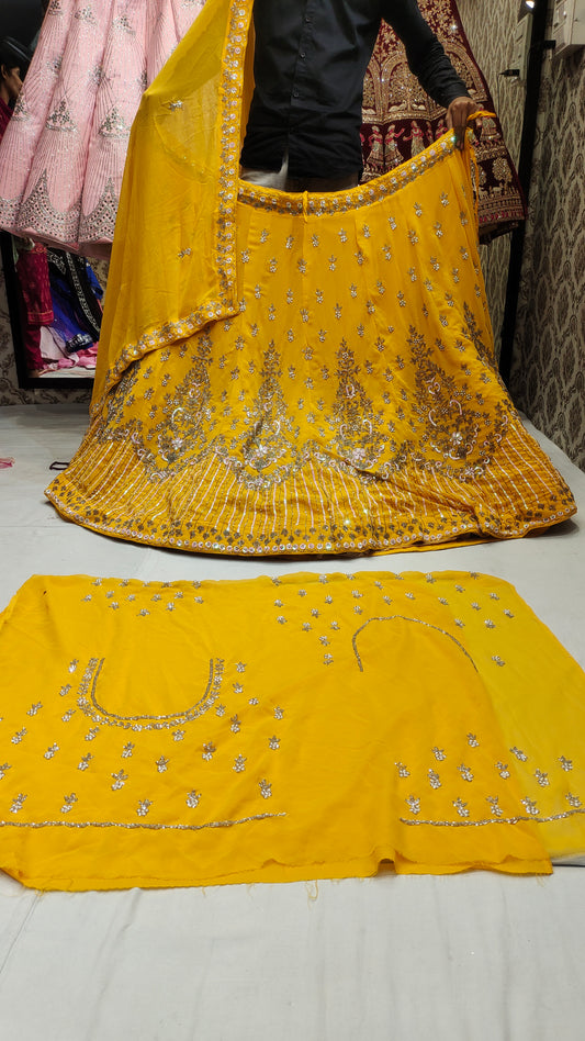 LEHENGA de mehendi de haldi