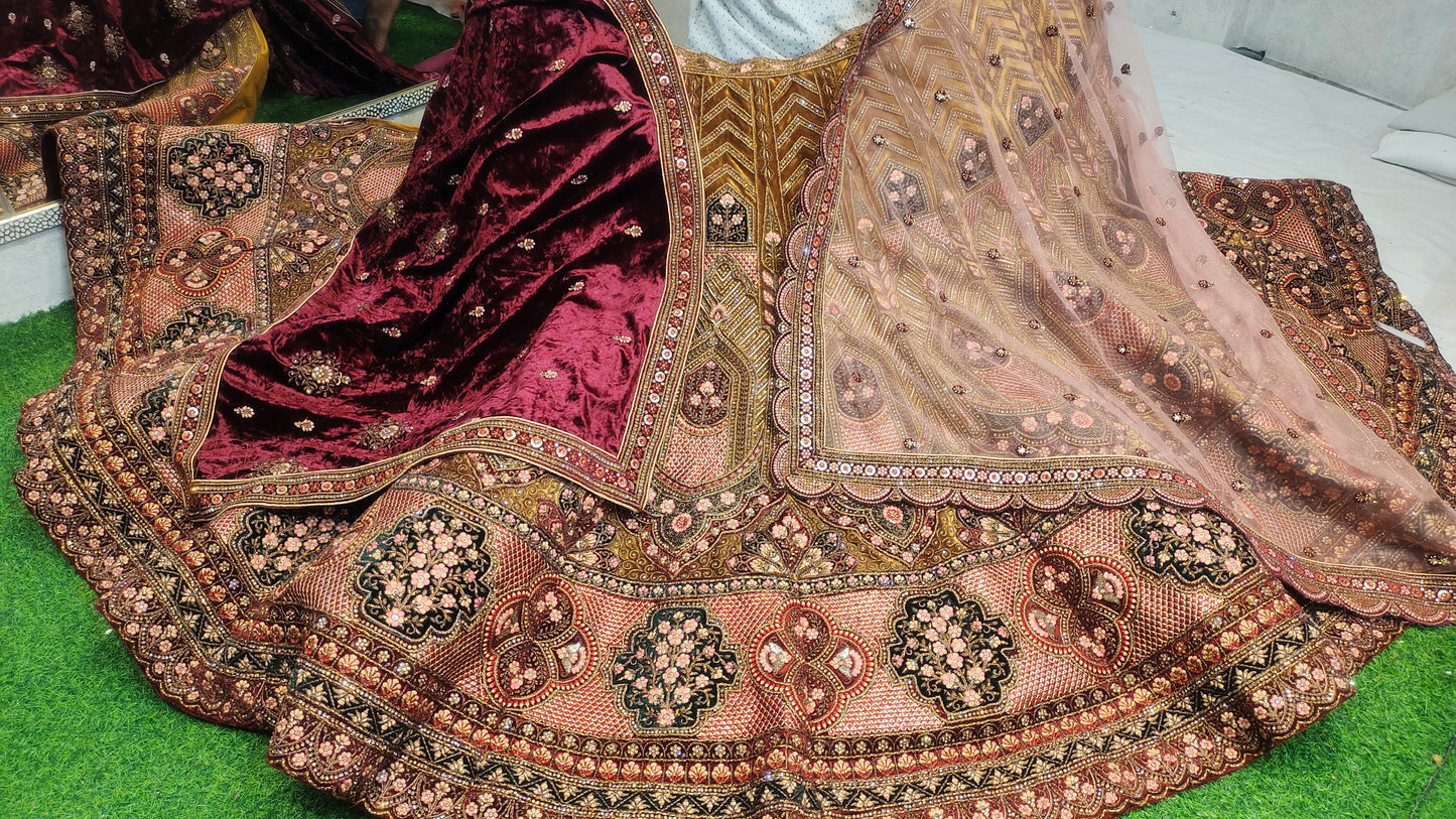 DOuble dupatta golden white Bridal Lehenga