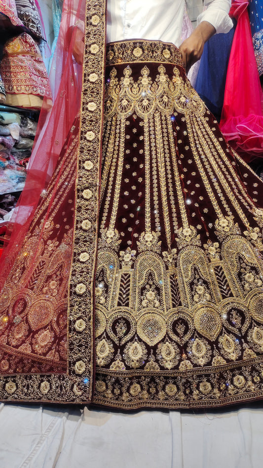 Preciosa lehenga color granate