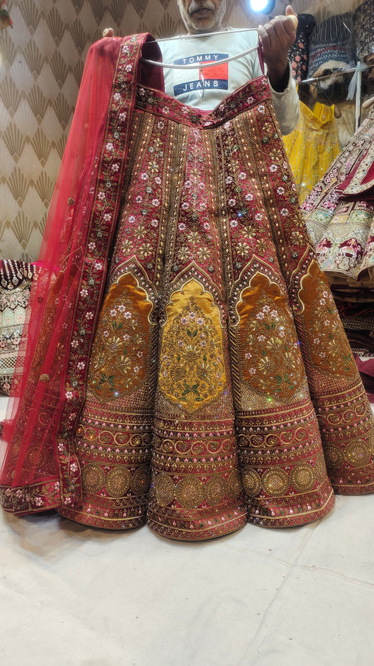 Lehenga nupcial pesada multicolor