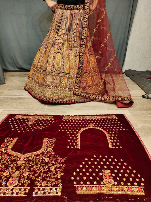 Lehenga nupcial color granate extraordinario