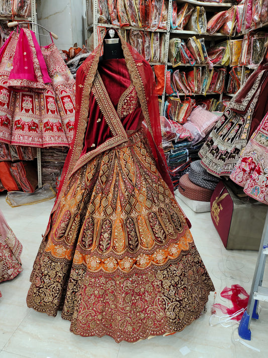 Preciosa lehenga roja y amarilla