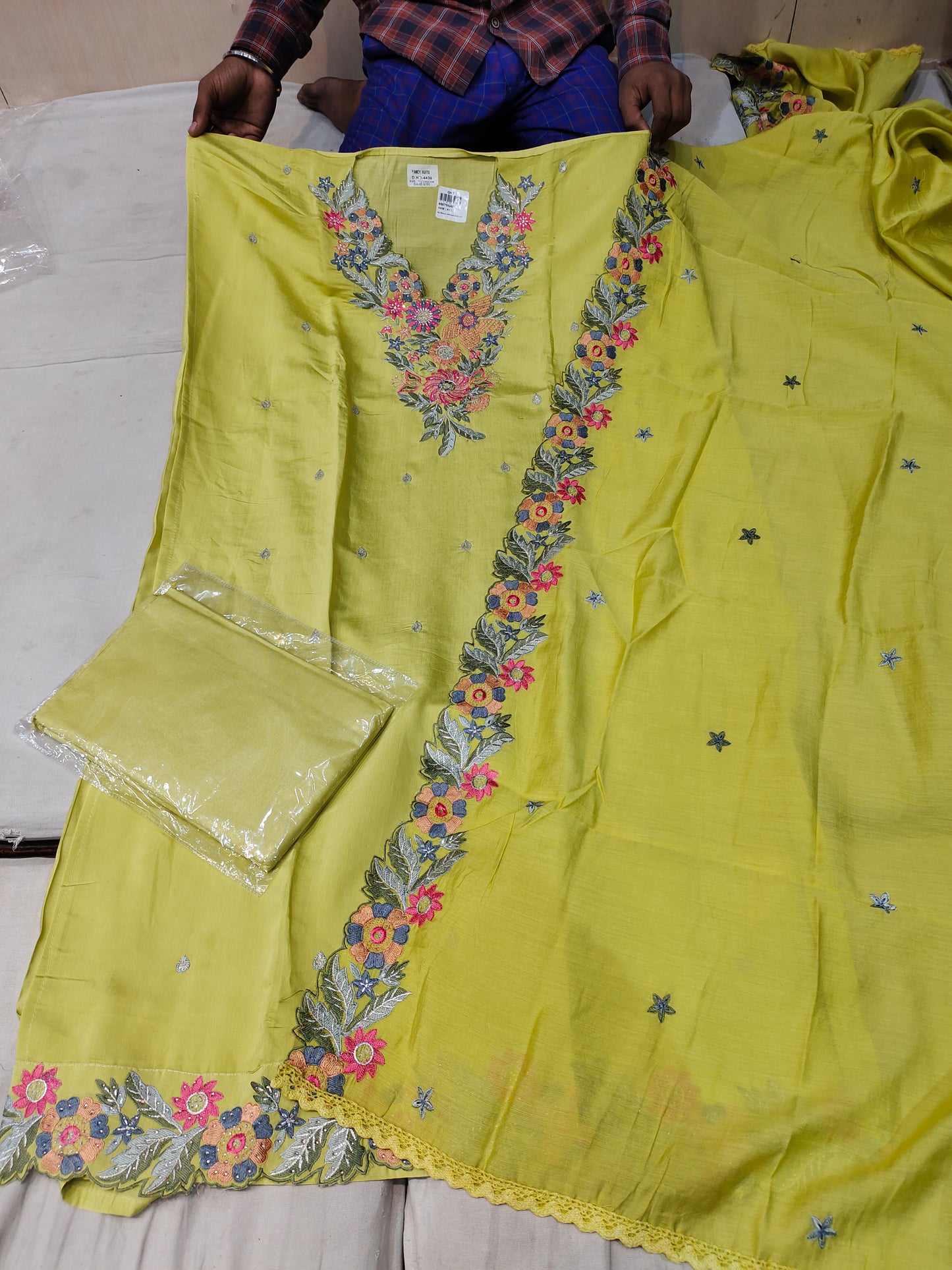 Fantastic green unstitched Salwar suits dress material (free size)