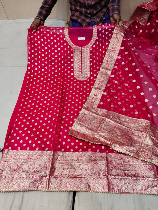 Material de vestido de traje Salwar sin costuras de diseñador en rojo (talla única)