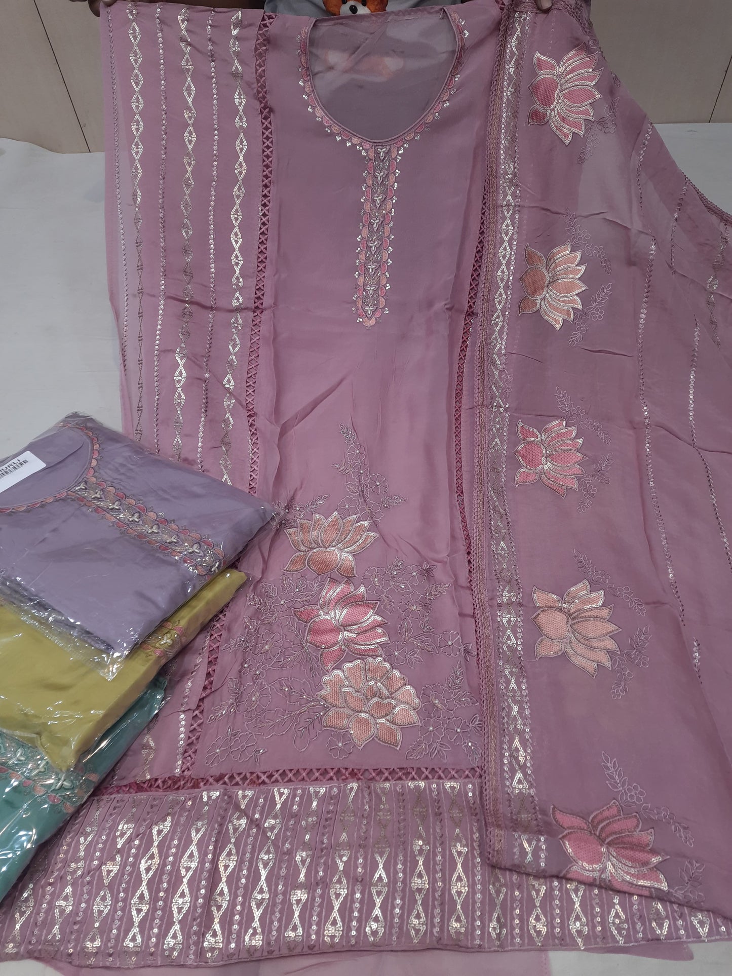 Charming pink unstitched salwar suit dress material(free size)