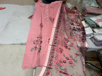 Extraordinary pink ladies suit