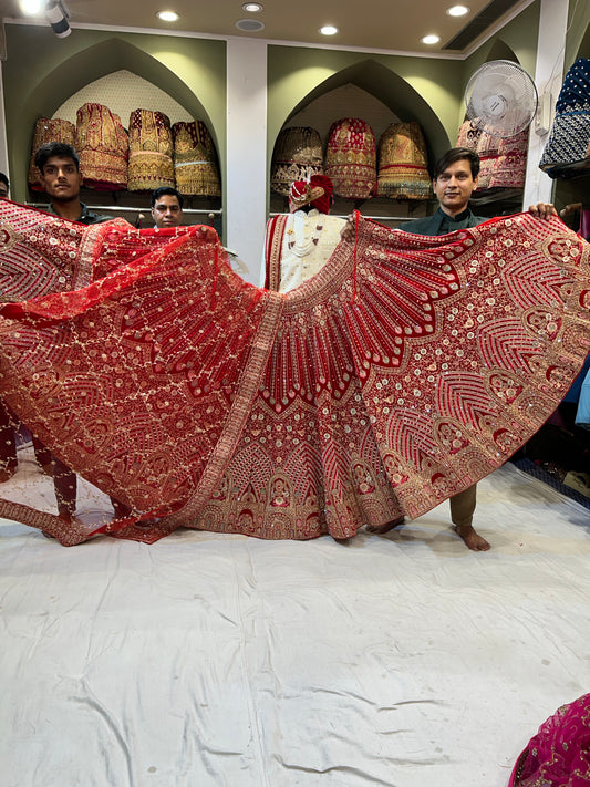 Pesado Jhumka Diseñador Gajab Rojo Lehenga