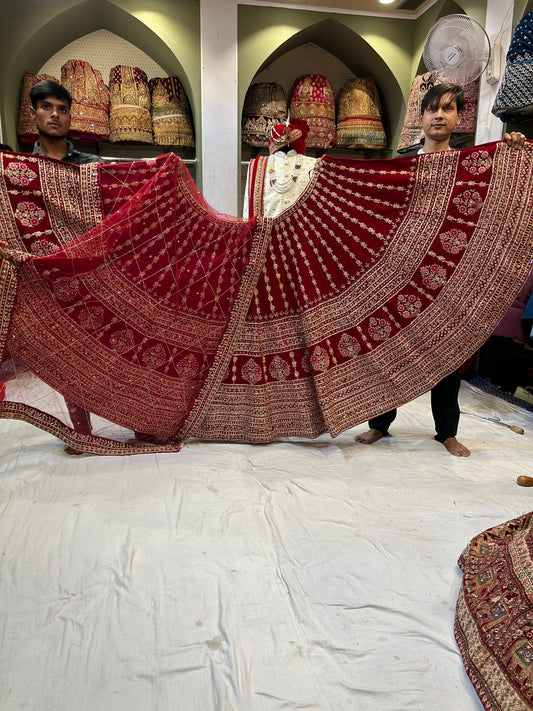 Lehenga roja fantástica hecha a mano