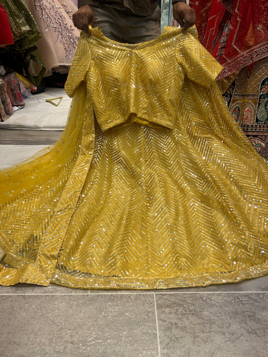 Lehenga de mehendi de haldi