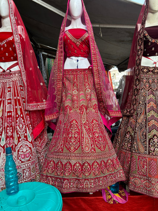 Increíble lehenga roja de Delhi