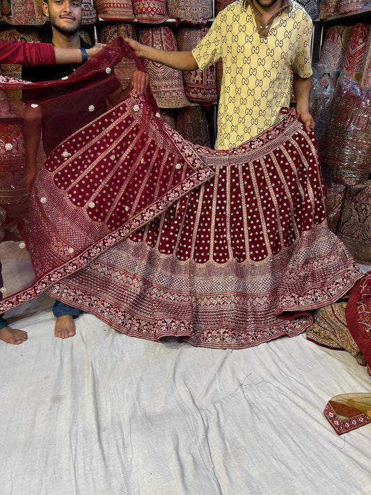 Lehenga roja de gran éxito en blogs 😍