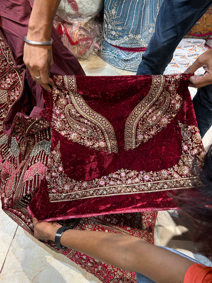 Impresionante lehenga rosa con estampados múltiples