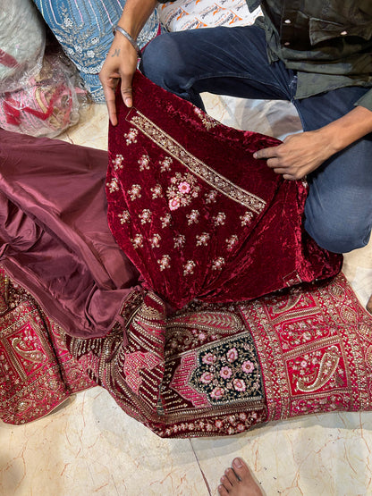 Impresionante lehenga rosa con estampados múltiples