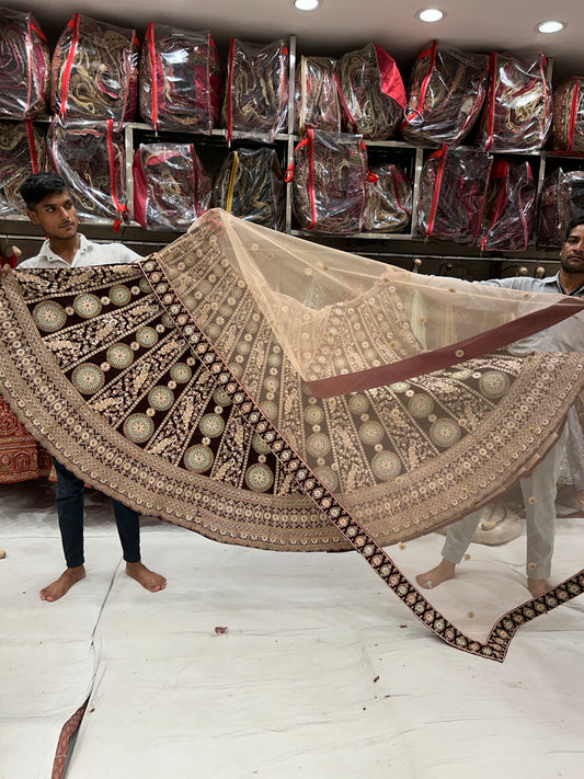 Increíble Lehenga color granate 😍