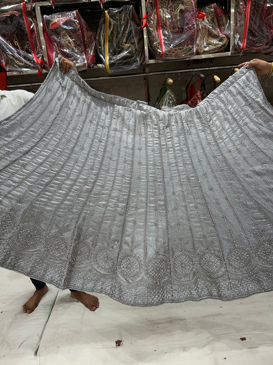 Lehenga gris majestuosa 😍