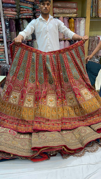 Stunning Red lehenga  🥰