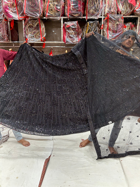 Fantástica lehenga de fiesta negra