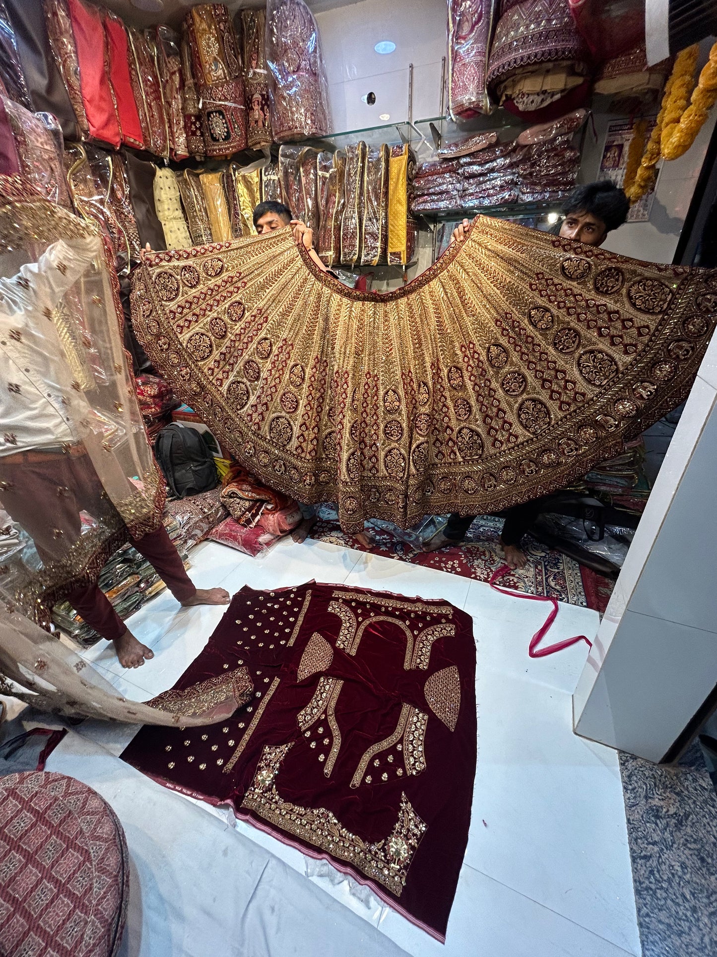 Heavy maroon bridal lehenga 😍