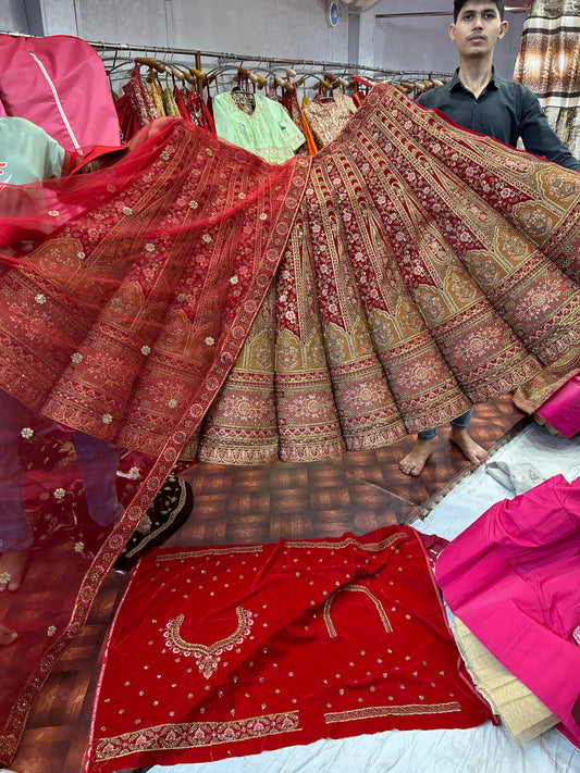 Lehenga nupcial de bola roja tremenda