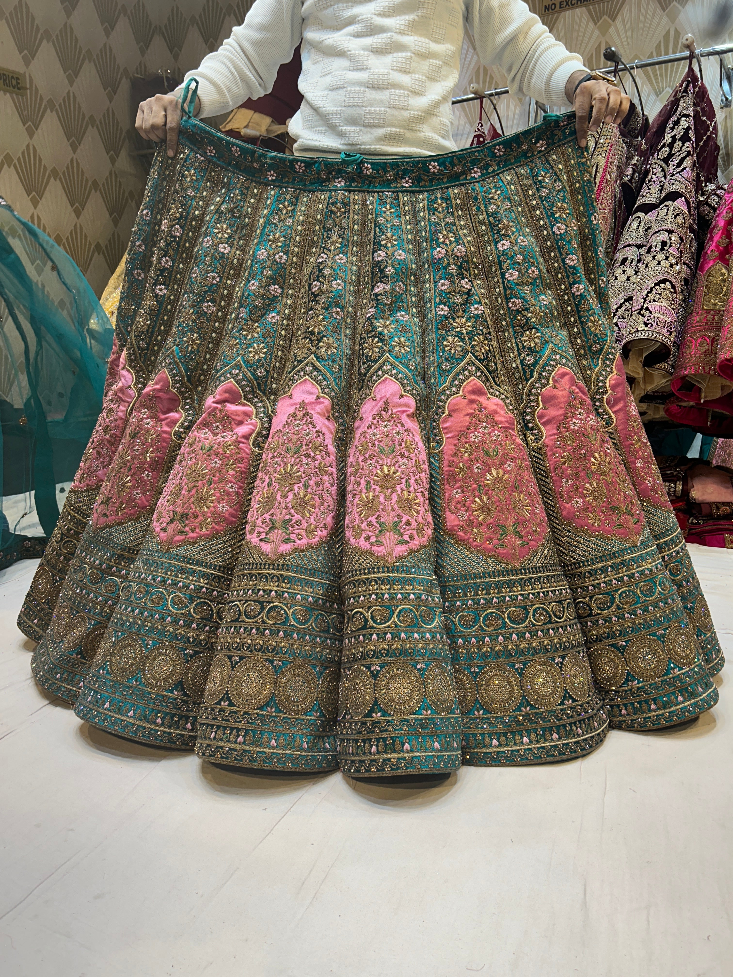 Marwari Bridal Lehenga Design | #realfashion #bridallehenga - YouTube