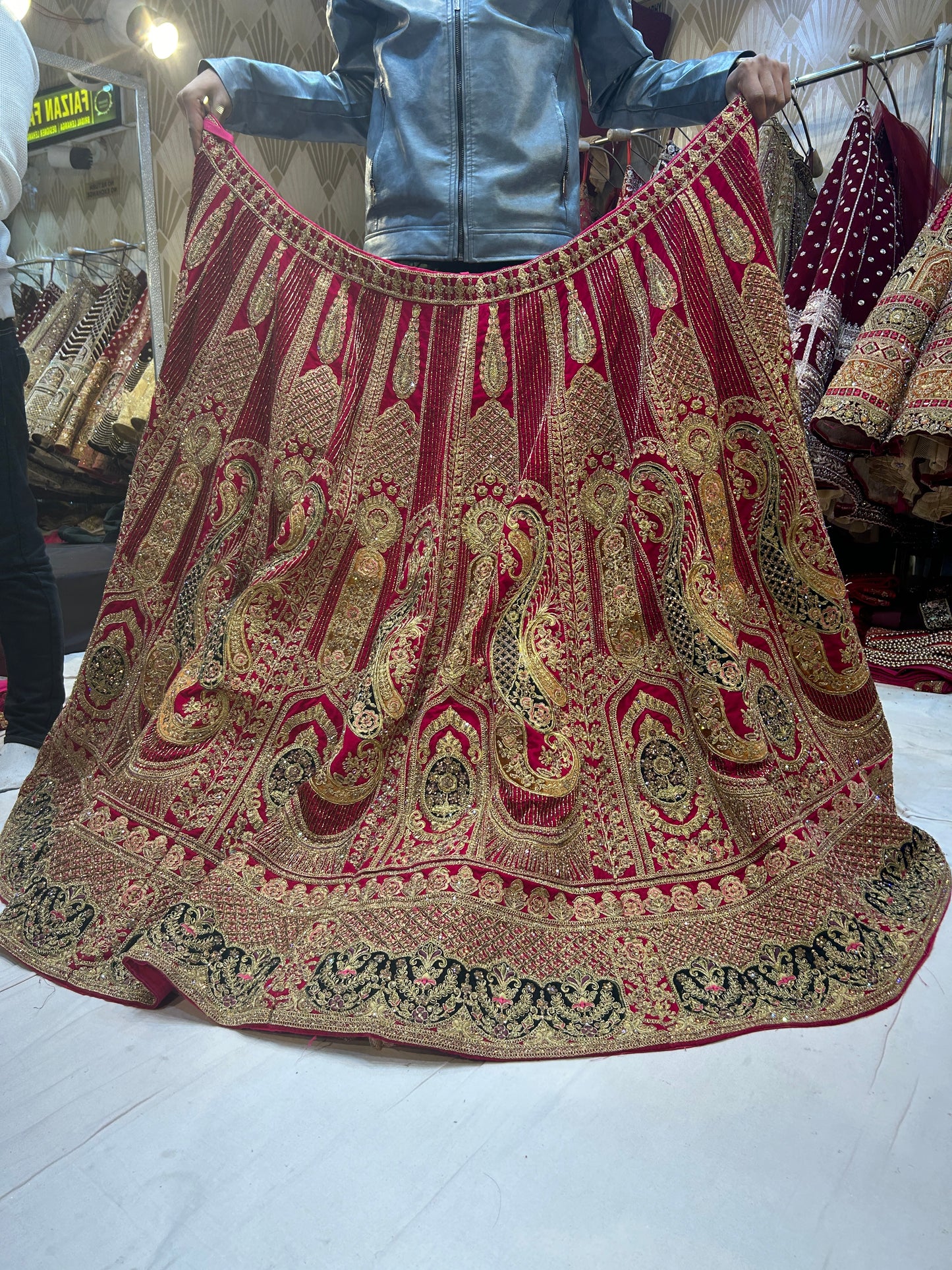 Red Beautiful bridal Lehenga 💖