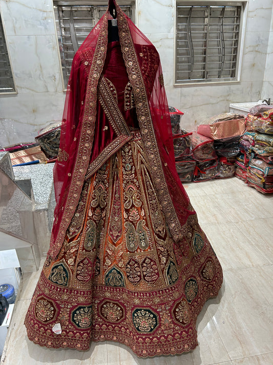 Fabulosa lehenga roja