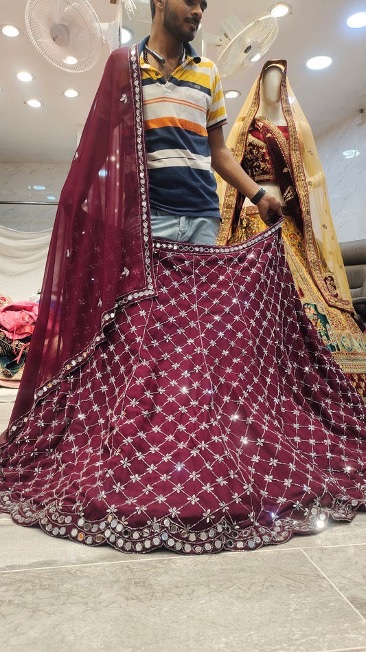 Lehenga con trabajo de espejo