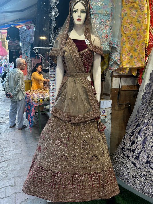 Lehenga nupcial pesada