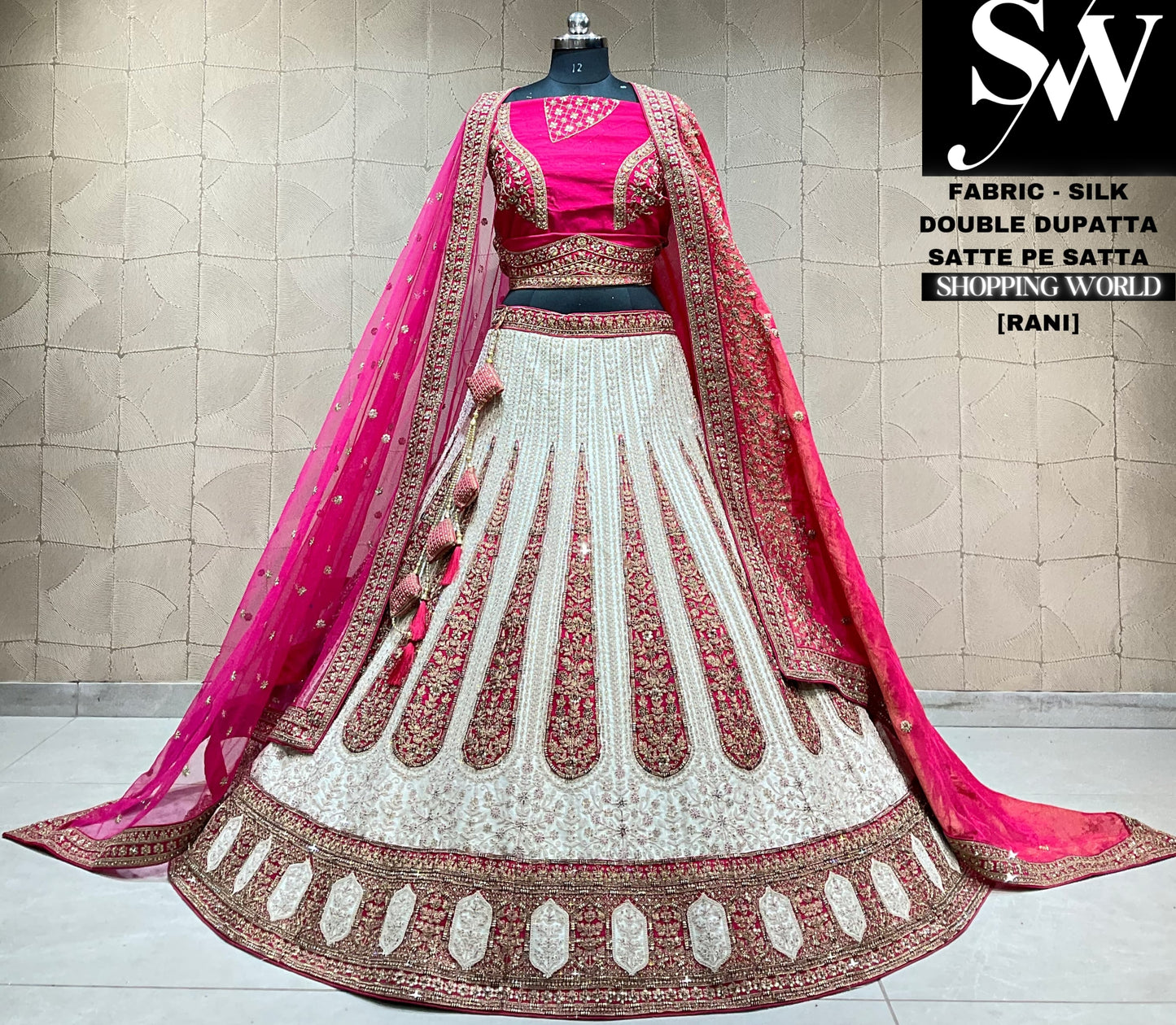 Deliciosa lehenga blanca de rani