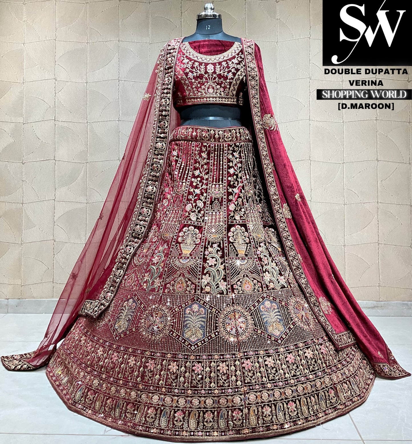 Preciosa lehenga color granate oscuro