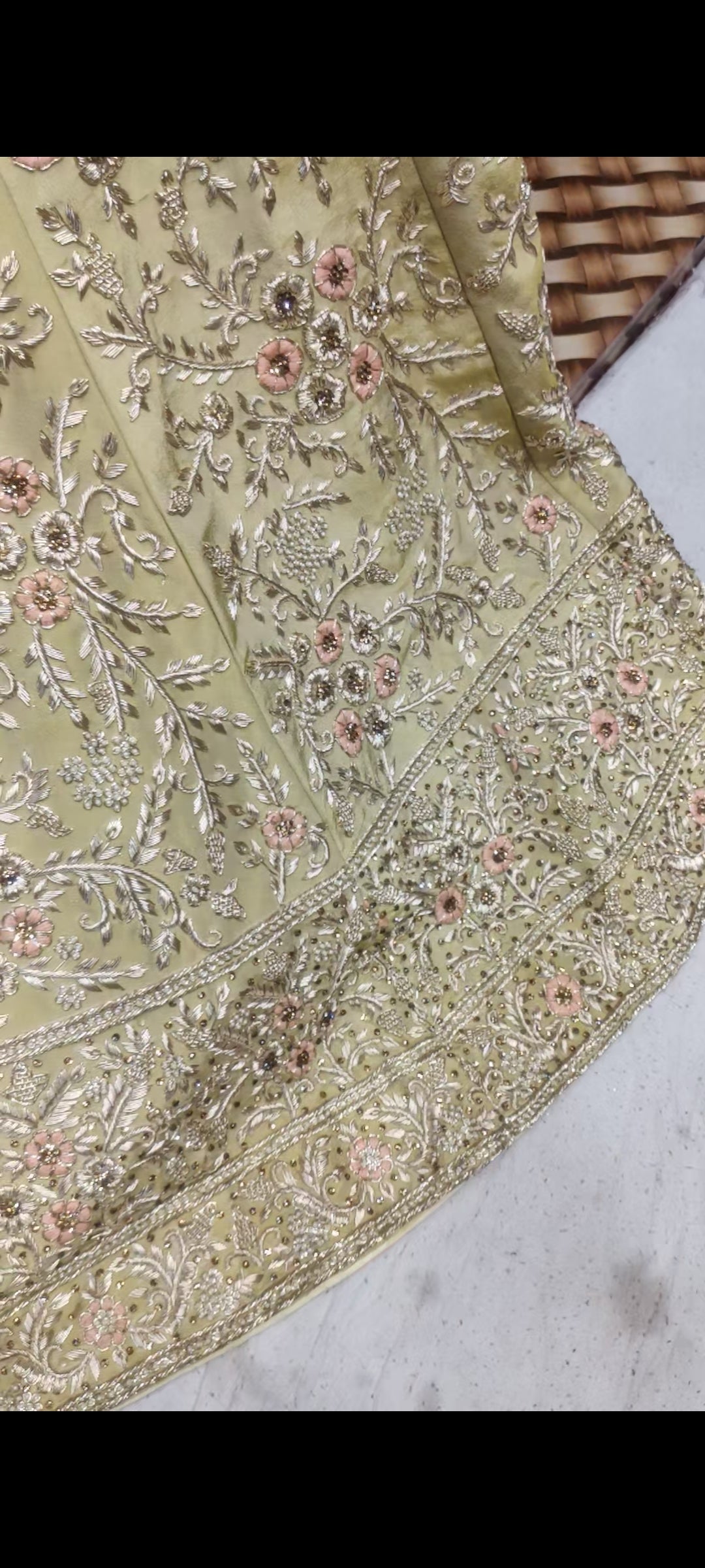 Pure Handwork zarzozi LEHENGA