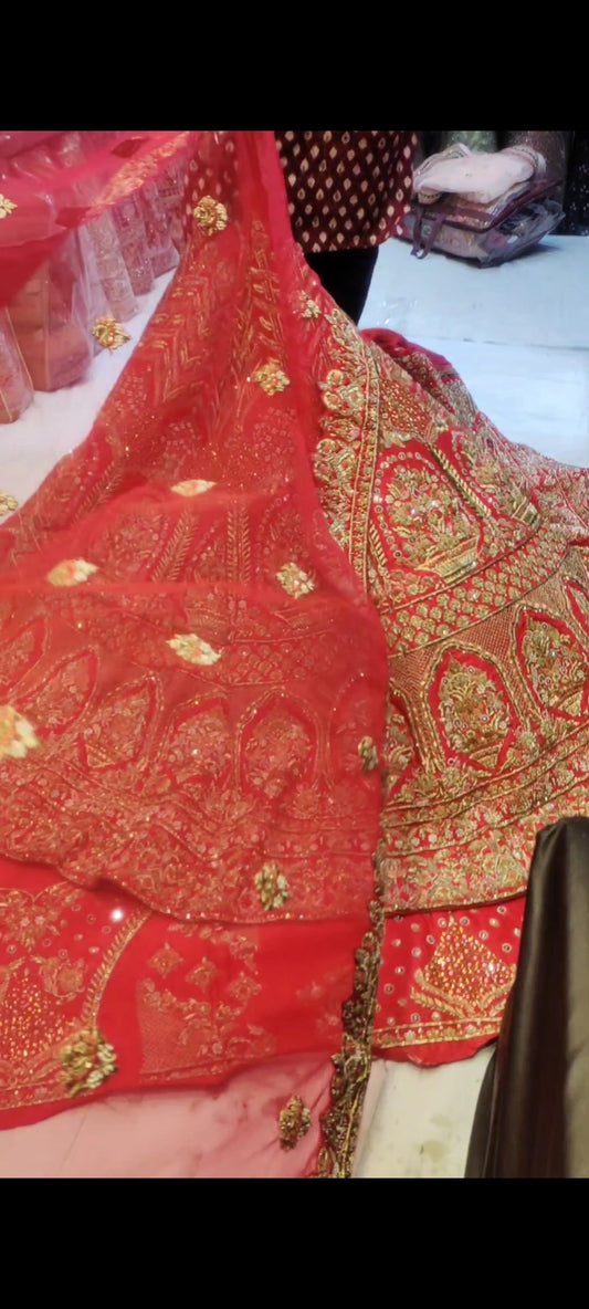 LEHENGA nupcial pesada Zardozi hecha a mano pura