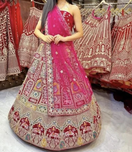 Rajwada Lehenga Cliente feliz