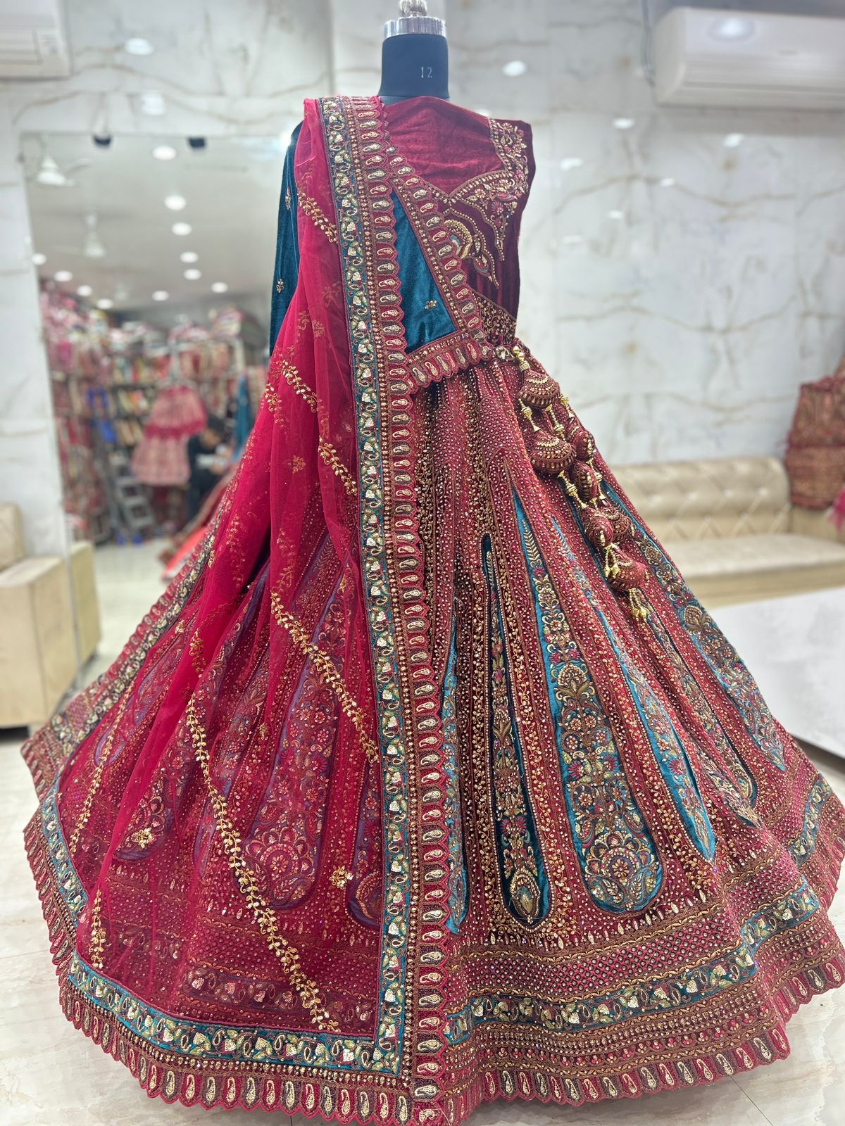 Rajwada Maharani Lehenga