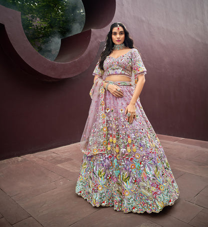 Lehenga majestuosa de color rosa lavanda para niña