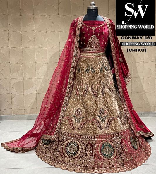 Llamativa lehenga nupcial dorada de Chiku