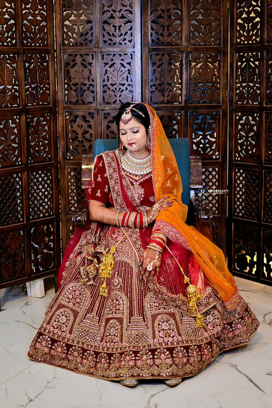 Lehenga nupcial pesada en color rojo granate (cliente satisfecha)