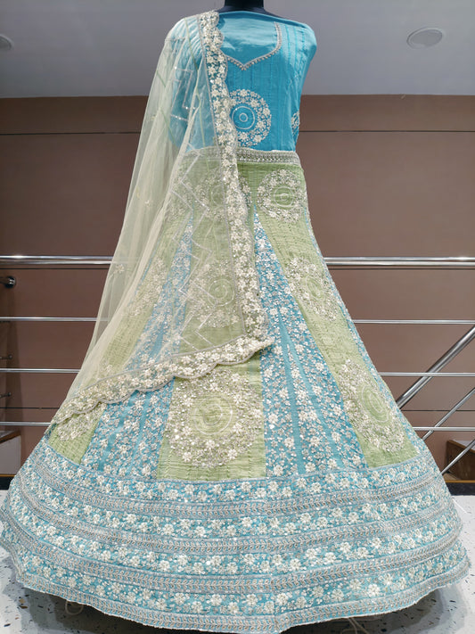 Bonita lehenga azul