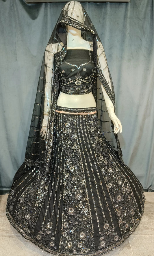 Lehenga negra del diseñador Z