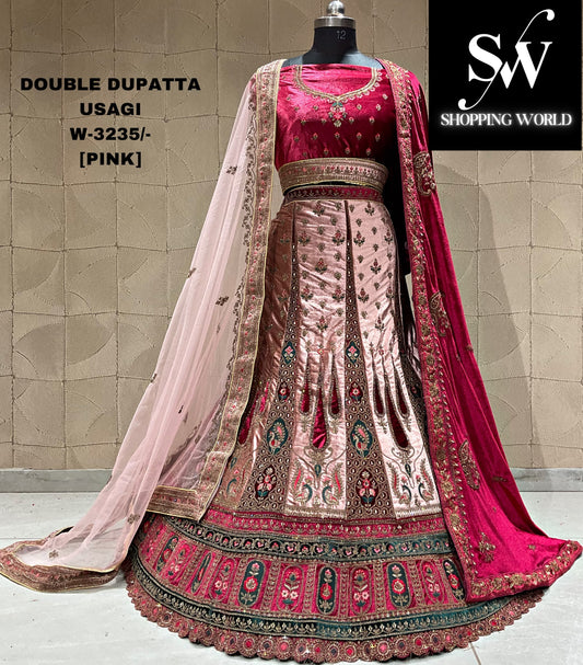 Preciosa lehenga de novia de color rosa con doble duptta