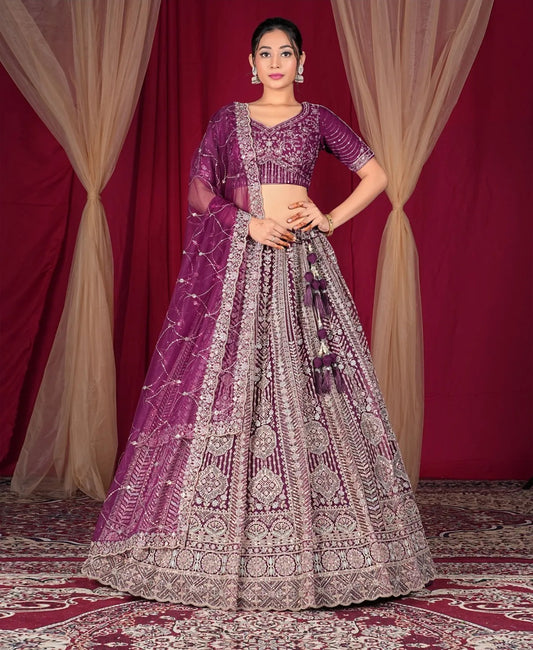 Fantástica lehenga de color vino oscuro