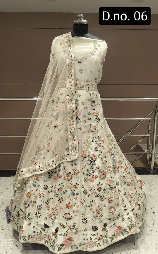 Lehenga de diseñador de niña blanca