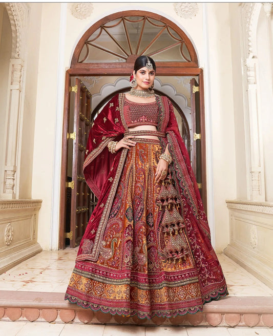 Increíble lehenga nupcial de doble duptta en color granate dorado