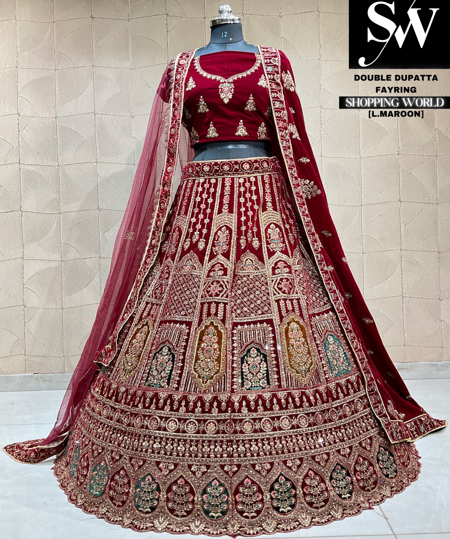 Lehenga nupcial glamorosa con doble dupatta