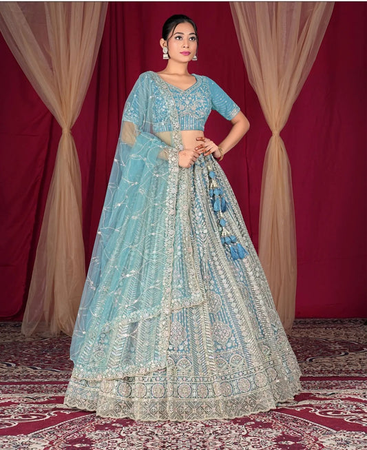 Lehenga encantadora de color azul cielo