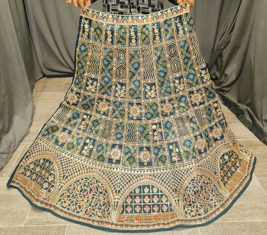 Agradable top corto tipo lehenga azul