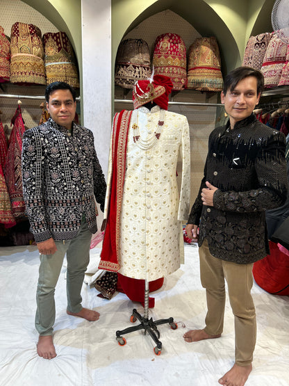 Sherwani de color rojo crema real